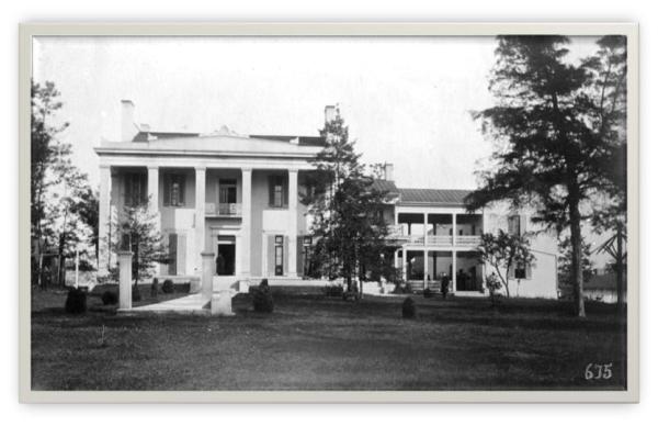 an old photo of a house